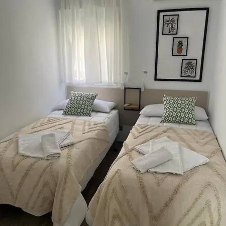 Ciudad Jardin Cuarta Planta Sin Ascensor Apartmán *